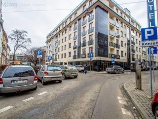 Pod Złotym Globem