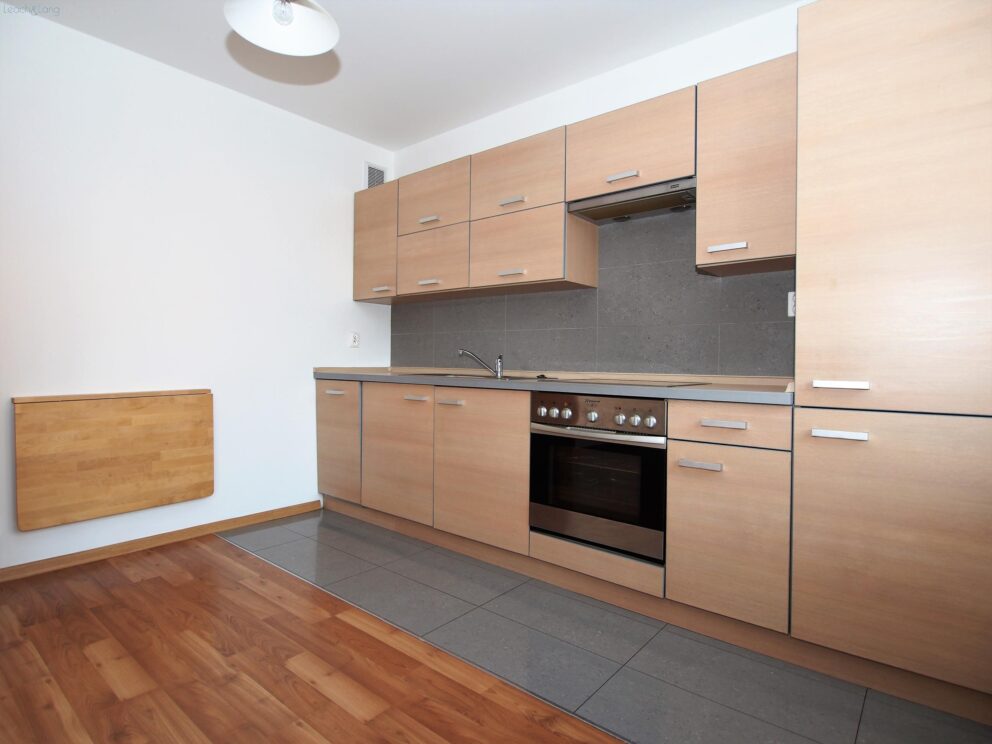 Offer – 8351